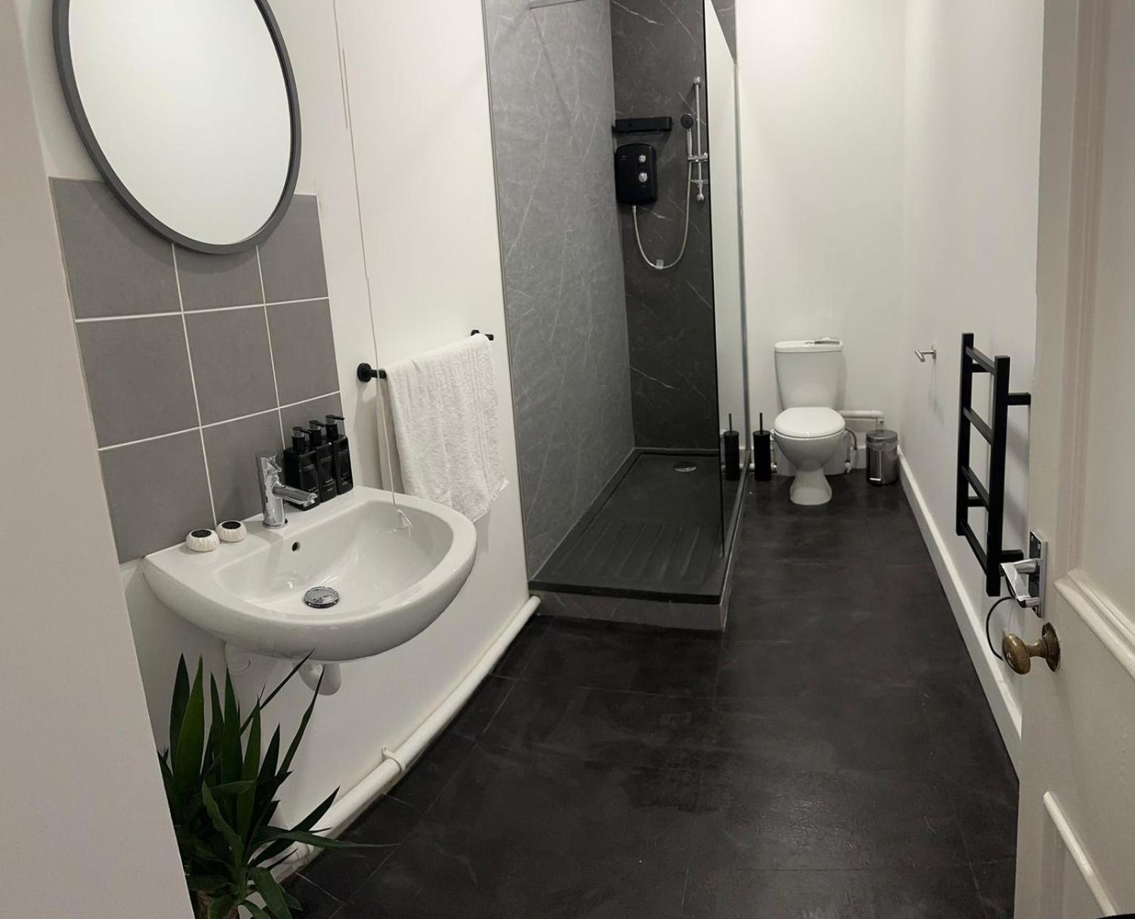 Cozy Flat By Birmingham Canals & City Centre Buitenkant foto